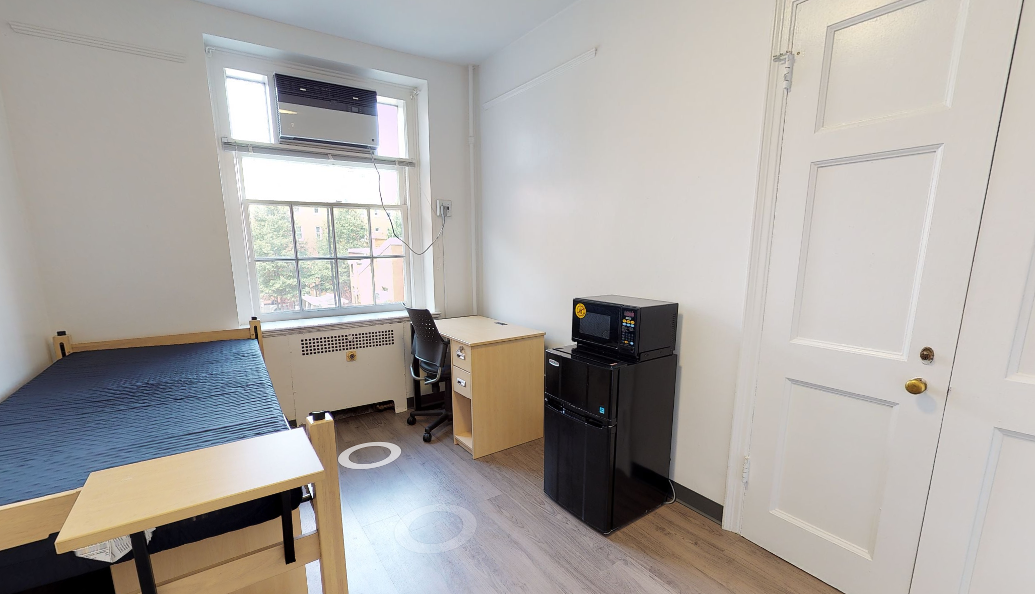 Strong Hall single room with furniture