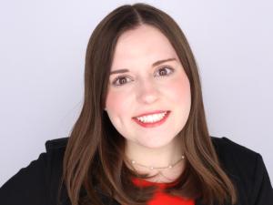 Headshot of Izzy Brophy