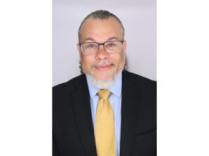 Paris Rossiter Headshot